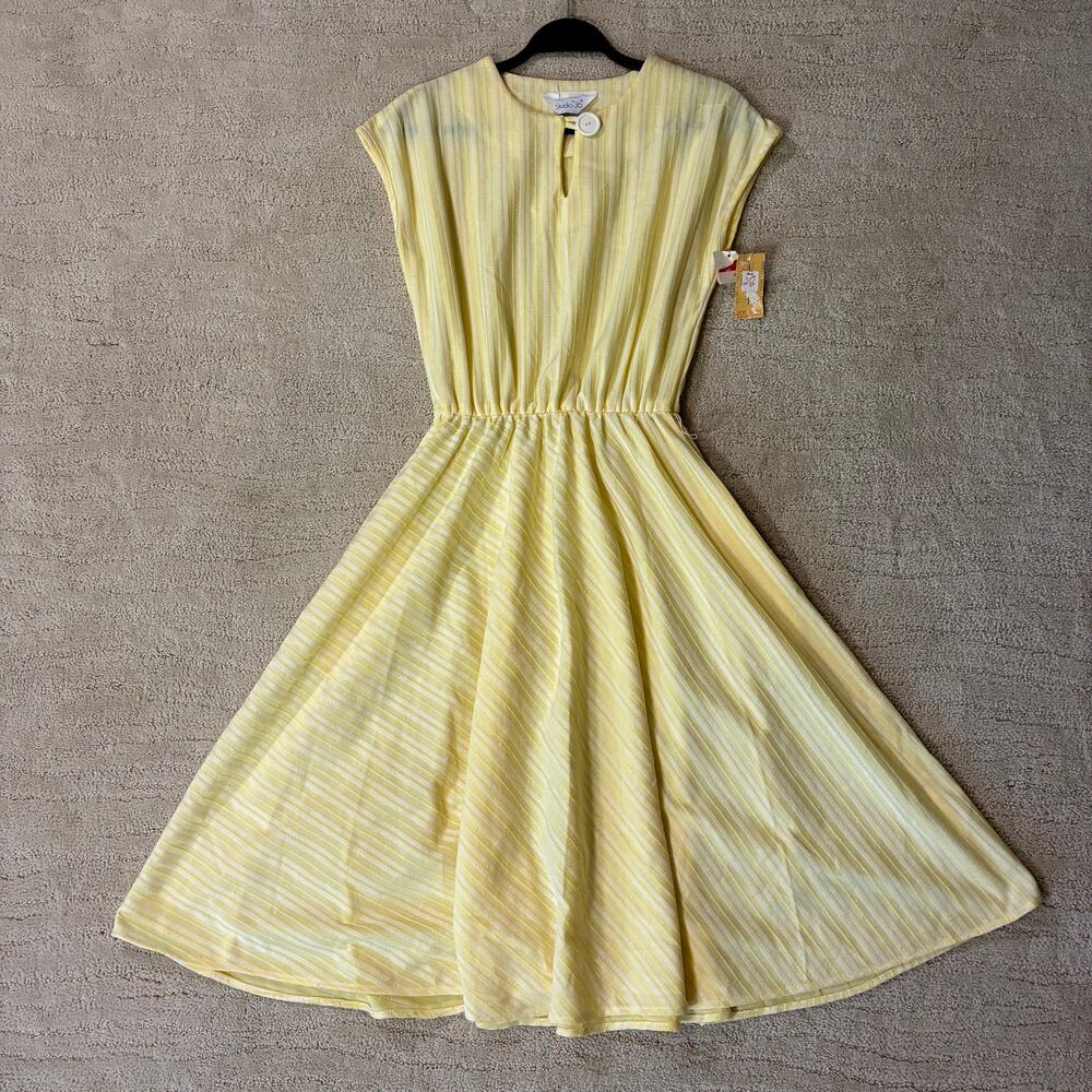 Vintage 70s Womens 12 Studio 36 Union Butter Yellow Fit & Flare Cap Sleeve Dress